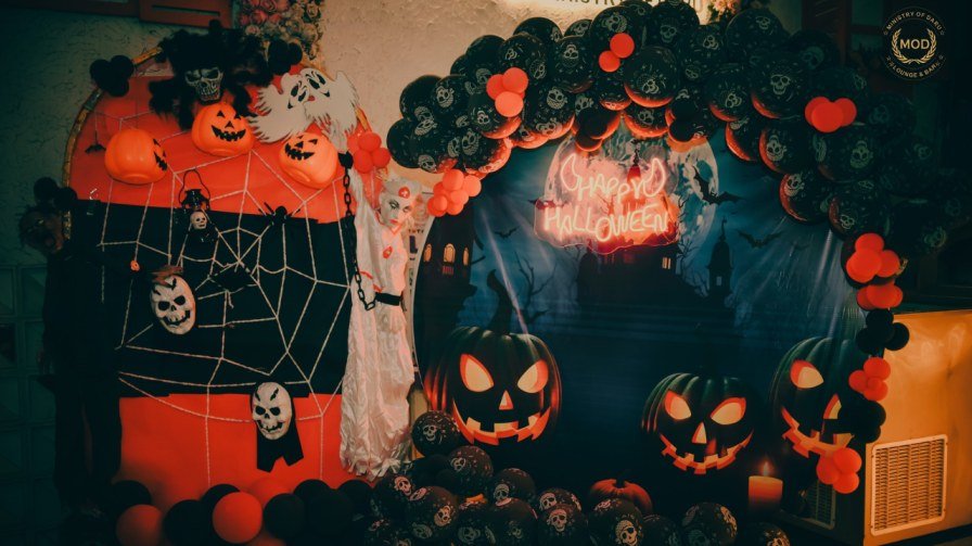 Ministry of Daru Rooftop Ambience 3