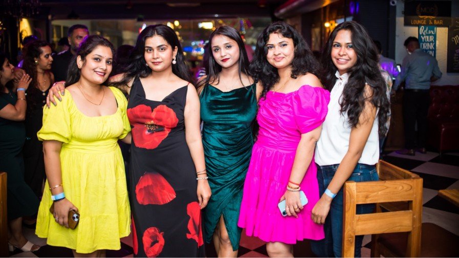 Ladies Night Noida Free Drink Wednesday