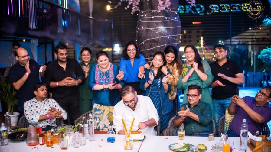 Restaurant in Noida